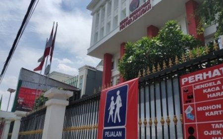 Gibran Rakabuming Raka: Pertemuan Penting dengan PDIP dan Tantangan Cawapres