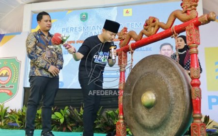 Bupati Trenggalek Resmikan Desa Tematik Pantai Kebo