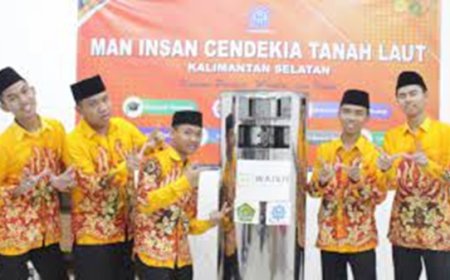 Inovasi MAN IC Tanah Laut di Samsung Innovation Campus 2022/2023: Bak Sampah Pintar Berbasis IoT