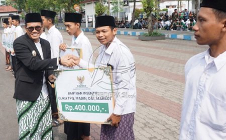 Pj Bupati Heru Suseno Ajak Santri Tulungagung untuk Wujudkan Kedamaian di Tahun Politik 2024