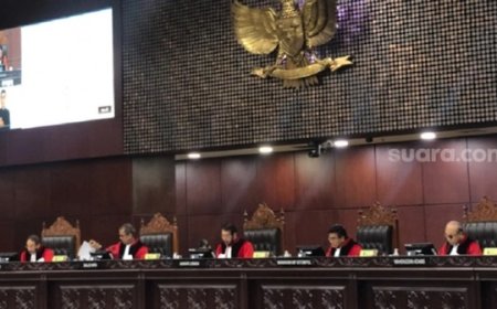 Mahkamah Konstitusi Menolak Gugatan Terkait Batas Usia Capres dan Cawapres