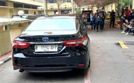 Praswad Nugraha Soroti Kedatangan Firli Bahuri untuk Pemeriksaan di Polda Metro Jaya