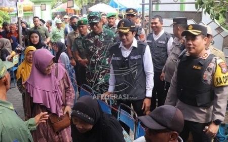 Wakil Bupati Trenggalek Tinjau Pelaksanaan Pilkades Serentak dengan Hasil Positif