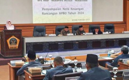 Optimalisasi Pendapatan BUMD dan Restribusi Sampah Jadi Bahasan Rapat Paripurna DPRD Gresik