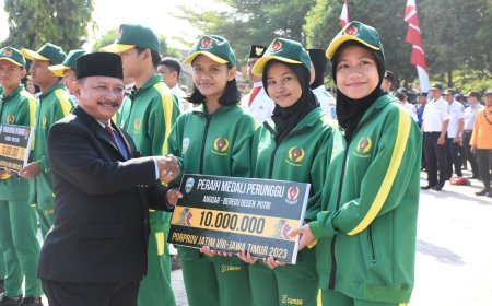 Dihari Peringatan Sumpah Pemuda, Bupati Situbondo Berikan Reward kepada Para Atlet Berprestasi