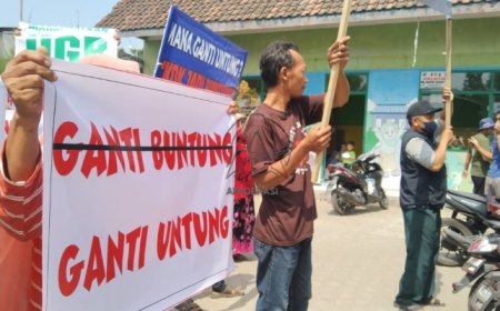 Puluhan Warga Kelurahan Panggungrejo Bentangkan Penolakan Harga-Ganti Untung Jalan Tol Kediri-Tulungagung