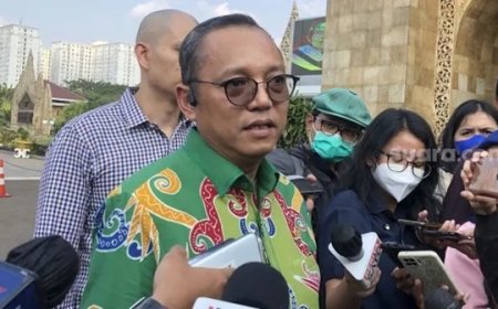 Kritik Politisi PDIP Terhadap Makan Siang Jokowi Bersama Capres dan Kontroversi PDIP Jokowi dalam Politik