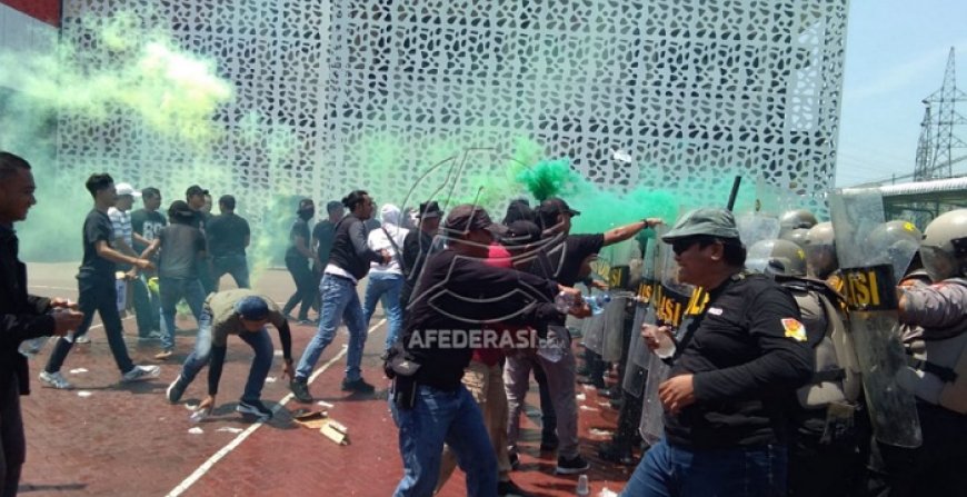 Unjukrasa Ricuh, Kesigapan Sispamkota Polres Trenggalek Langsung Bubarkan Masa