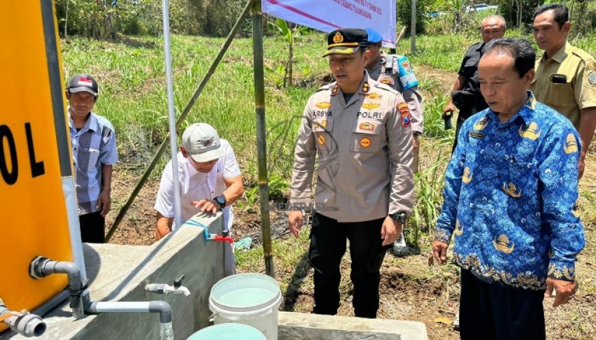 Wilayah Pucanglaban Alami Kekeringan, Kapolres Tulungagung Bantu Sumur Bor dan Bibit Tanaman