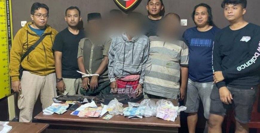 Resmob Polres Situbondo Berhasil Gagalkan Perjudian Ding Dong Online di Warung