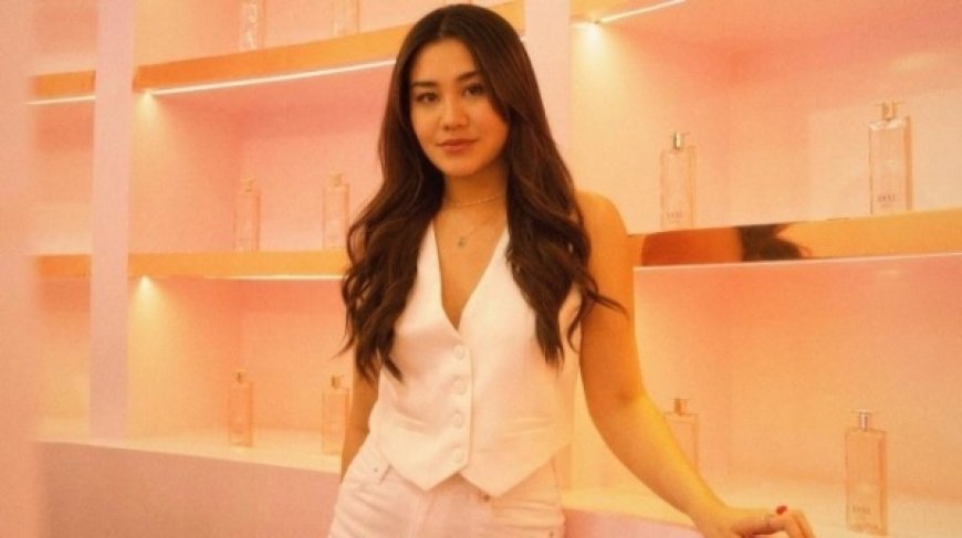 Aaliyah Massaid Menyita Perhatian dengan Penampilan Mewah di Peluncuran Fendi
