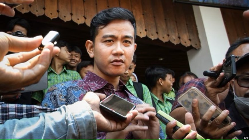 Lebih dari Setengah Warga Anggap Putusan MK tentang Batasan Usia Capres/Cawapres Tidak Adil