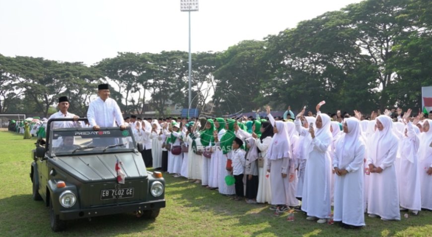 Ribuan Santri dan Guru Madrasah Memperingati Hari Santri Nasional 2023 di Kabupaten Kediri