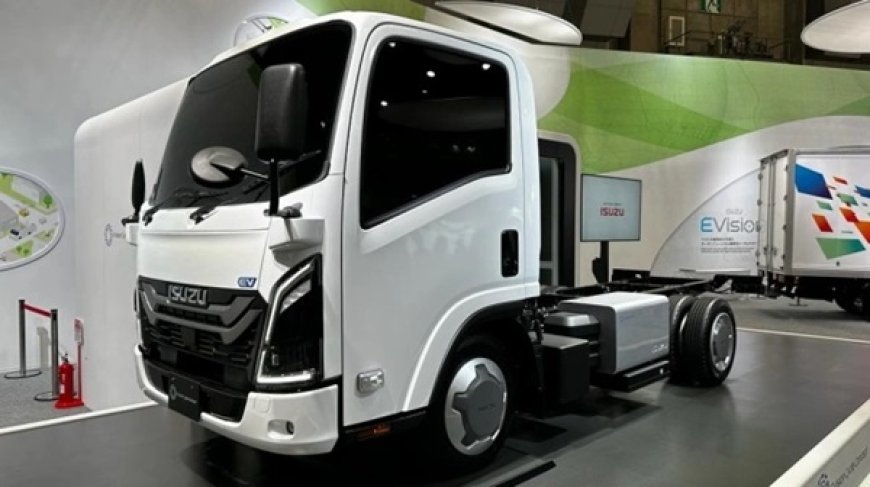 Isuzu Pamerkan Kendaraan Konsep Ramah Lingkungan di Japan Mobility Show 2023