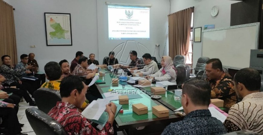 DPRD Tulungagung dan Pemkab Bersama-Sama Hearing Ranperda APBD 2024