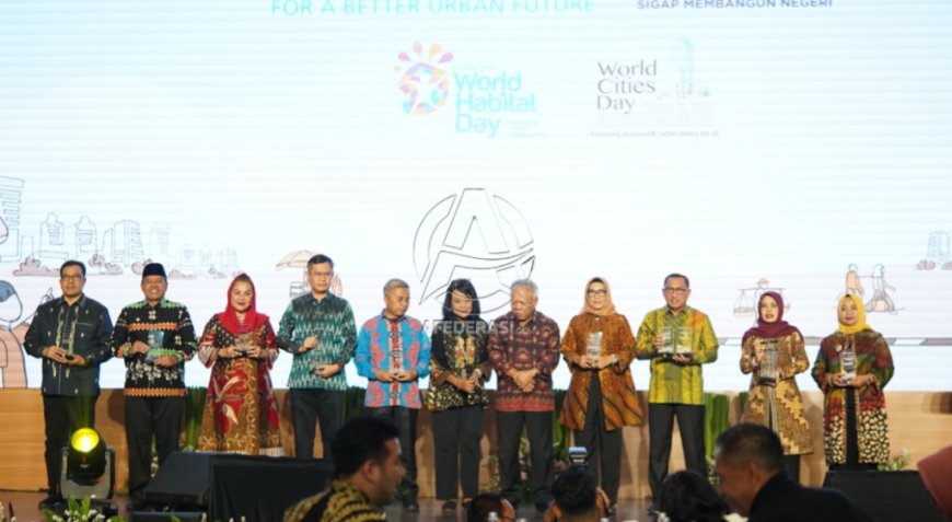 Kediri Terima Penghargaan Internasional atas Keberhasilan Program Pengolahan Sampah