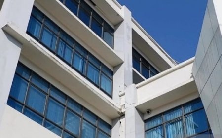 Gempa Bumi 6,6 Magnitudo Guncang NTT: Keretakan di Kantor Gubernur dan Kerusakan Ringan Terjadi