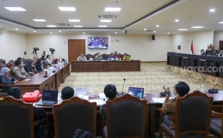 Polemik Dokumen Permohonan Judicial Review Almas Tsaqibbiru: PBHI Soroti Tanda Tangan yang Hilang