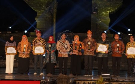 Simpang Lima Gumul di Kediri Meraih Penghargaan Bergengsi di East Java Tourism Award 2023
