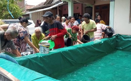 Pemdes Dooro Salurkan BLT-KPM dan Subsidi Air Bersih