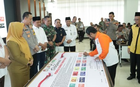 Forkopimda Gresik Bersama Partai Politik Deklarasikan Pemilu Damai