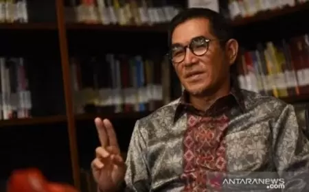Hamdan Zoelva Mendorong Kesatuan Hakim Konstitusi dalam Pemilihan Ketua MK yang Baru