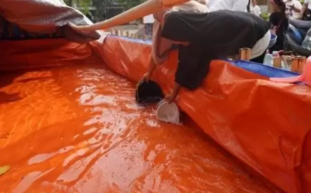 Sukarelawan Santri Sragen Salurkan 30.000 Liter Air Bersih ke Warga Terdampak Kekeringan