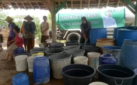 Pacitan Dilanda Kekeringan, PKB Salurkan Bantuan Air Bersih
