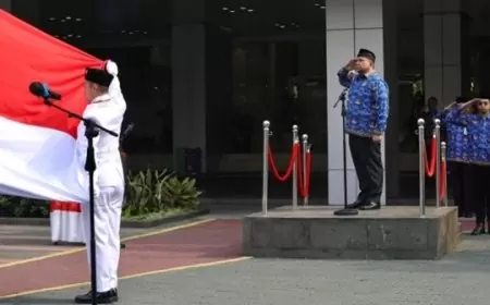 Semangat Pahlawan untuk Masa Depan Bangsa: Peringatan Hari Pahlawan Ke-78 oleh Karyawan Kemnaker