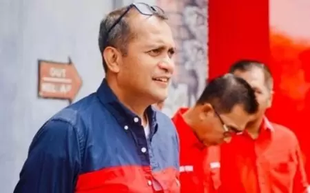 Wamenkumham Tersangka Korupsi: Eddy Hiariej Gemar Kenakan Sneakers Mewah Louis Vuitton Seharga Rp 26,4 Juta