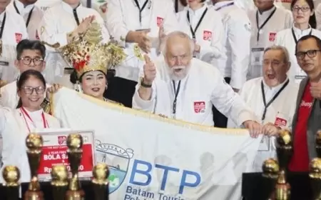 Marini dari Batam Tourism Polytechnic Sabet Emas dengan Chiffon Cake di La Cuisine Competition 2023