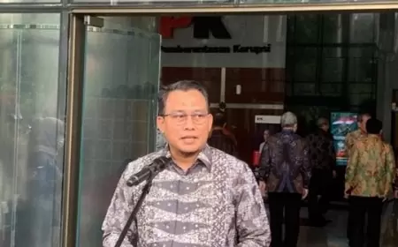 Penyidik KPK Geledah Ruangan Anggota BPK Pius Lustrilanang Terkait Kasus Korupsi Sorong