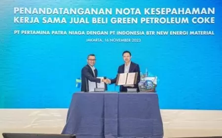 Pertamina Patra Niaga dan Indonesia BTR Menandatangani Kesepakatan Green Petroleum Coke untuk Dukung Industri Baterai Bersih