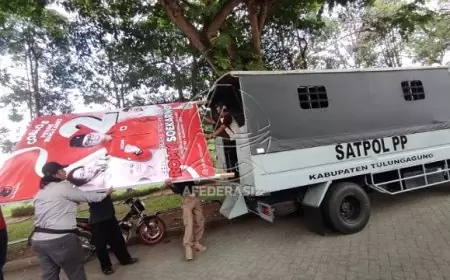 Dinilai Curi Start Kampanye, Ratusan Baliho Caleg Ditertibkan Satpol PP dan Bawaslu