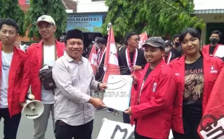 Puluhan Mahasiswa GMNI Trenggalek Desak Pemerintah Kabupaten