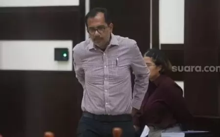 Haris Azhar Baca Pleidoi: Menilai Keadilan dan Menegaskan Hak Orang Bawah