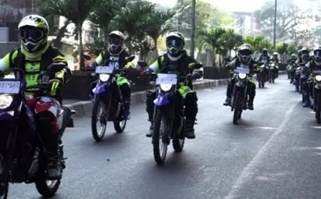 Motor Trail Dual Purpose: Melaju Berbeda di Jalanan On-Road, Tips Aman dari Yamaha Territory VI