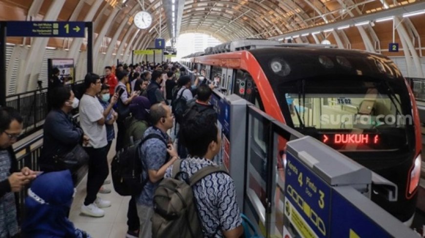 Gangguan Operasional LRT Jabodebek di Jalur Harjamukti-Dukuh Atas: Kecelakaan Listrik Membuat Kereta Terhenti Sementara