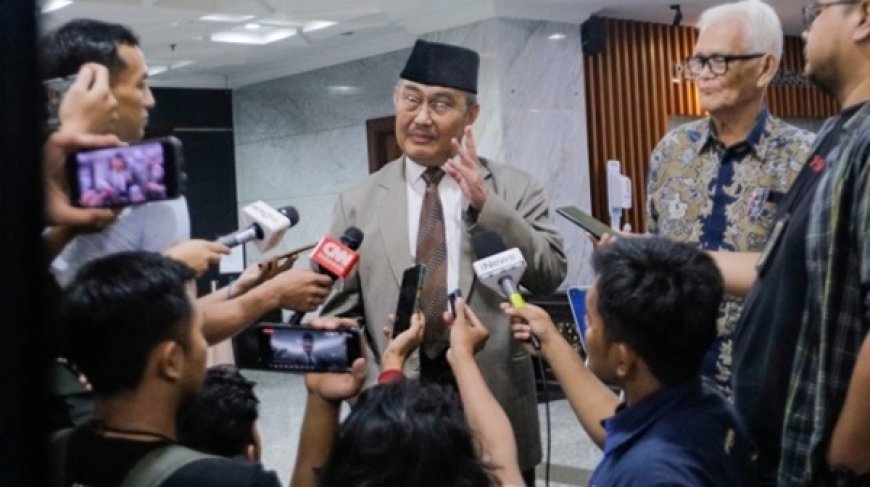 Jimly Asshiddiqie Tanggapi Penolakan Jadwal Putusan MKMK dan Sorotan Batas Usia Capres