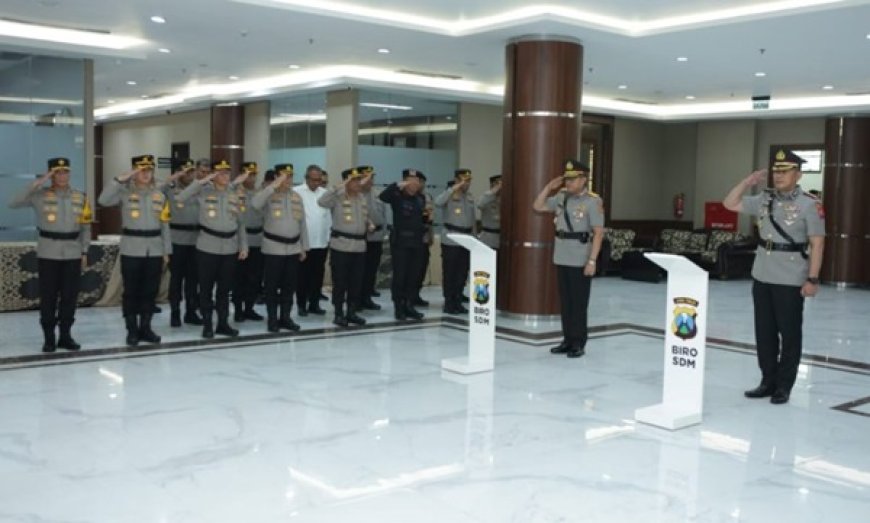 Kapolda Jatim Pimpin Sertijab Dirlantas, Ini Daftar yang Dimutasi