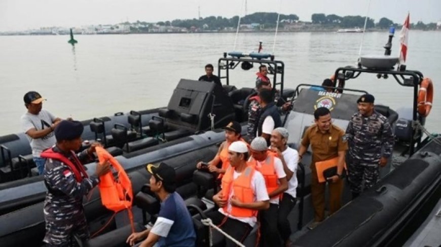 Penangkapan Tiga Pelaku Perompak Kapal di Selat Malaka dan Selat Singapura oleh TNI AL