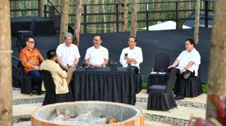 Jokowi Sebagai Makelar Investasi: Pengusaha Terkendala Ketakutan Investasi di IKN