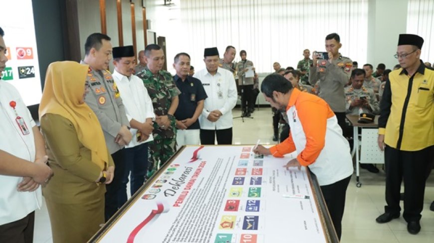 Forkopimda Gresik Bersama Partai Politik Deklarasikan Pemilu Damai