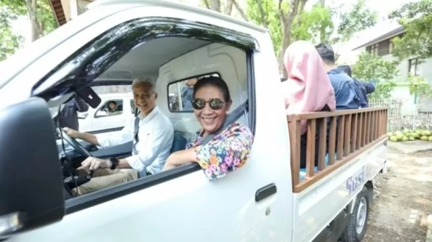 Ganjar Pranowo Bertemu Susi Pudjiastuti: Pertemuan Penuh Keakraban di Pangandaran