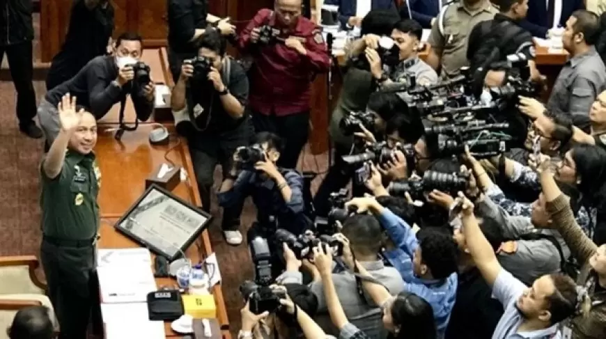 Pengacara Haris Azhar dan Fatia Maulidiyanty Ajukan Bukti Tambahan dalam Sidang Pencemaran Nama Baik Luhut Binsar Pandjaitan