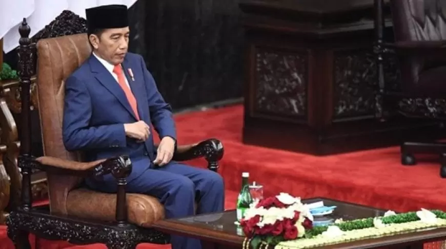 Perjalanan Karir Politik Jokowi: Dari Pengusaha Furnitur Hingga Puncak Kekuasaan
