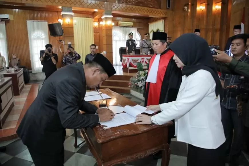 Bupati Hadiri Pelantikan PAW Anggota DPRD Kabupaten Asahan