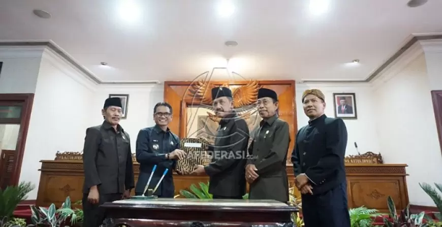 DPRD Tulungagung Sahkan Perda APBD Tahun 2024