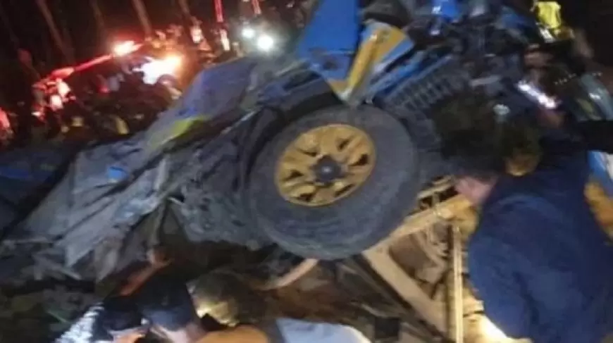 Tragedi Kecelakaan Maut di Lumajang: 11 Orang Tewas Tertabrak Kereta Api, Korban Dievakuasi ke RSUD dr. Haryoto