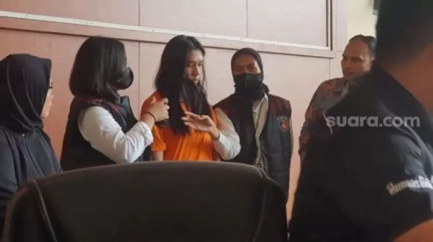 Penipuan Tiket Coldplay: Mahasiswi Trisakti Ghisca Debora Ditahan, Dugaan Keterlibatan Orang Tua Terungkap